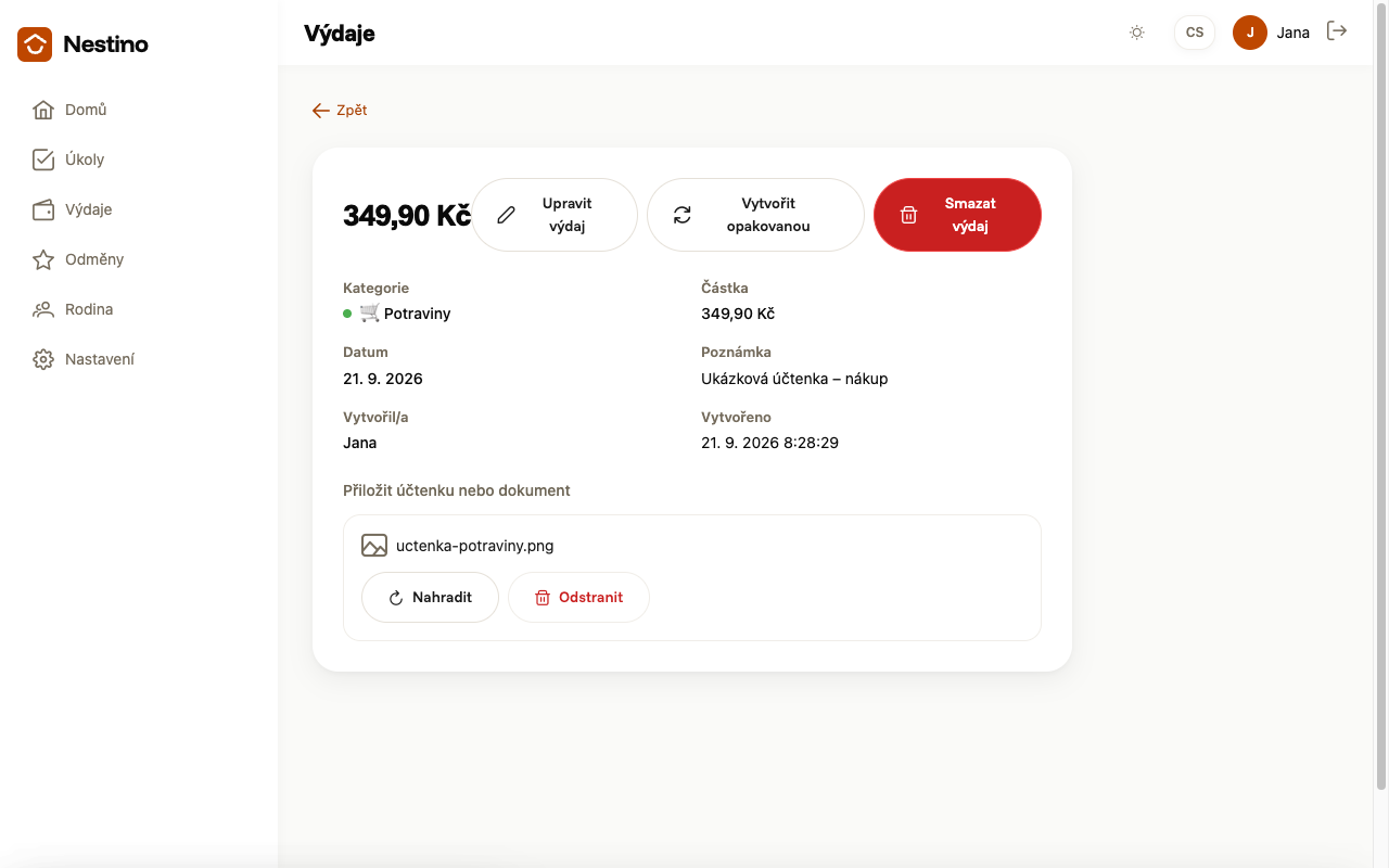Detail výdaje s nahranou účtenkou a tlačítky Nahradit a Odstranit